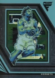 2022-23 Panini Flux Base Set Dennis Smith Jr #162 card