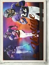 2025 Panini Luminance Vestige Derrick Henry #19 card