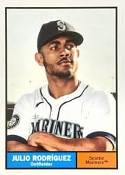 2024 Topps Archives Base Set Design Variation, card number on the bottom #43 card
