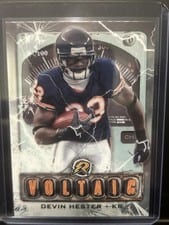 2024 Topps Resurgence Voltaic Devin Hester #V-25 card