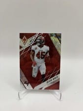 2022 Panini Phoenix Devin White #66 card