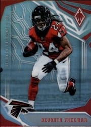 2018 Panini Phoenix Base Set Devonta Freeman #5 card