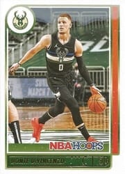 2021-22 Hoops Winter Base Set Donte DiVincenzo #93 card