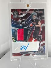 2022 Panini Spectra Aspiring Patch Autographs Drake London #APA-DLO card