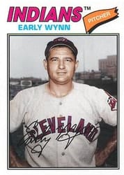 2018 Topps Archives Base Set Early Wynn #112 card