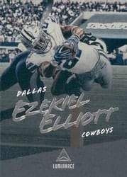 2018 Panini Luminance Base Set Ezekiel Elliott #36 card