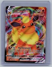 2021 Evolving Skies Flareon VMAX #18 card
