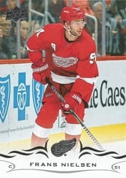 2018-19 Upper Deck Base Set Frans Nielsen #321 card