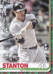 2019 Topps Holiday Base Set Giancarlo Stanton #HW27 card