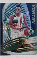 2019 Panini Revolution Vortex Giannis Antetokounmpo #10 card