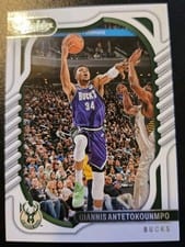 2022-23 Panini Chronicles Base Set Giannis Antetokounmpo #130 card