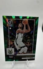 2022 Panini Donruss Giannis Antetokounmpo #53 card