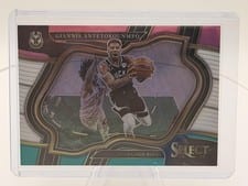 2022 Panini Select Giannis Antetokounmpo Green #261 card