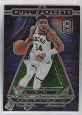 2023 Panini Spectra Full Capacity Giannis Antetokounmpo #10 card