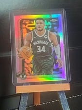 2025 Topps Chrome Giannis Antetokounmpo #137 card
