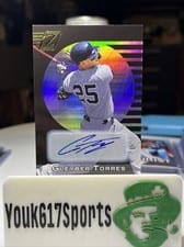2021 Panini Chronicles Zenith Autographs Gleyber Torres #14 card