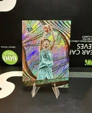 2022 Panini Revolution WNBA Han Xu #27 card
