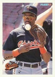 1994 Fleer Base Set Harold Reynolds #17 card