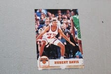 1993-94 Hoops Base Set Hubert Davis #145 card