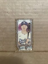 2025 Topps Allen and Ginter Hyeseong Kim #71 card