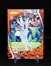 2021 Panini Absolute Ja'Marr Chase #105 card