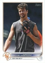 2022 Topps Base Set Jacob deGrom #330 card