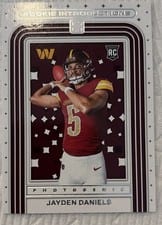 2024 Panini Photogenic Rookie Introductions Jayden Daniels #7 card