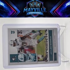2021 Panini Chronicles Jaylen Waddle #76 card