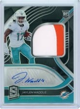 2021 Panini Spectra Jaylen Waddle Patch Autograph #212 card