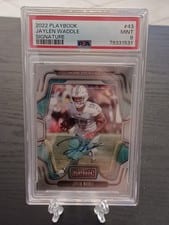2022 Panini Playbook Signatures Jaylen Waddle #43 card