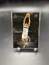 2022-23 Panini Chronicles Base Set Johnny Davis #166 card