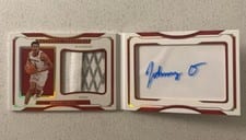 2022 Panini National Treasures Collegiate Johnny Davis #10 card
