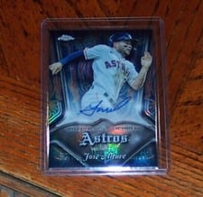 2022 Topps Chrome Pinstriped Autographs Jose Altuve #PA-JA card