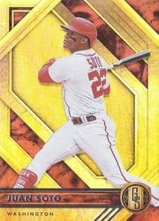 2021 Panini Chronicles Gold Standard Juan Soto #8 card