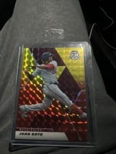 2021 Panini Mosaic Juan Soto Choice Fusion Red & Yellow #113 card