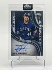 2023 Topps Chrome Black Super Futures Autographs Julio Rodríguez #SFA-JR card