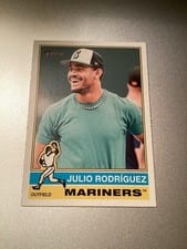 2025 Topps Heritage Julio Rodriguez Chrome Variation #369 card