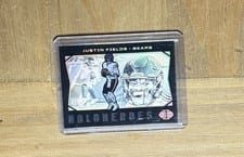2021 Panini Illusions HoloHeroes Justin Fields #HHJF-4 card