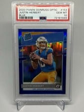 2020 Panini Donruss Optic Justin Herbert Blue #153 card