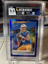 2020 Panini Donruss Optic Justin Herbert Blue Hyper #153 card
