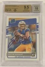 2020 Panini Donruss Optic Justin Herbert Autograph #153 card