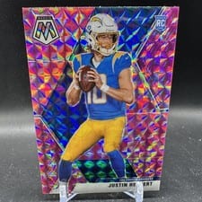 2020 Panini Mosaic Justin Herbert Pink #204 card