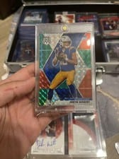 2020 Panini Mosaic Justin Herbert Red, Green Choice #204 card