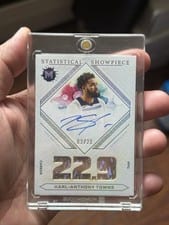 2023-24 Topps Motif Statistical Showpiece Signatures Karl-Anthony Towns #SSS-KAT card