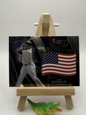 2025 Panini Select Global Icons Ken Griffey Jr. #17 card