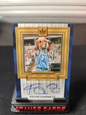 2023-24 Panini Court Kings Legacy Portrait Signatures Kevin Garnett #LP-KGM card