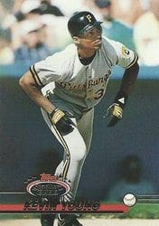 1993 Stadium Club Base Set Kevin Young #722 card