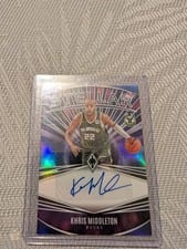 2023-24 Panini Phoenix Stellar Signatures Khris Middleton #SS-KMD card