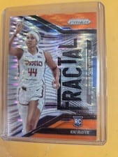2025 Panini Prizm WNBA Fractal Kiki Iriafen #12 card