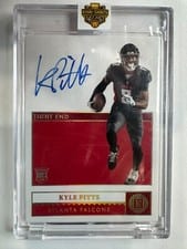 2021 Panini Encased Autograph Kyle Pitts #110 card